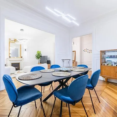 Apartment Haussmannian Apartment, Near Champs-elysees