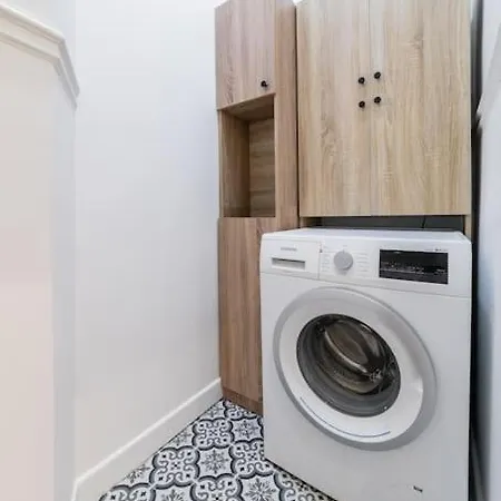 Haussmannian Apartment, Near Champs-elysees