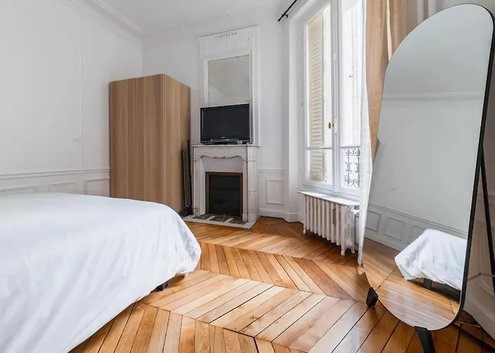 Apartmán Haussmannian Apartment, Near Champs-elysees *
