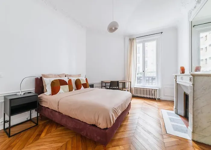 Apartmán Haussmannian Apartment, Near Champs-elysees Paříž
