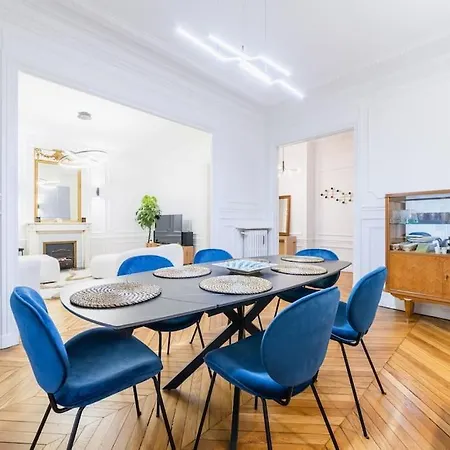 Apartmán Haussmannian Apartment, Near Champs-elysees